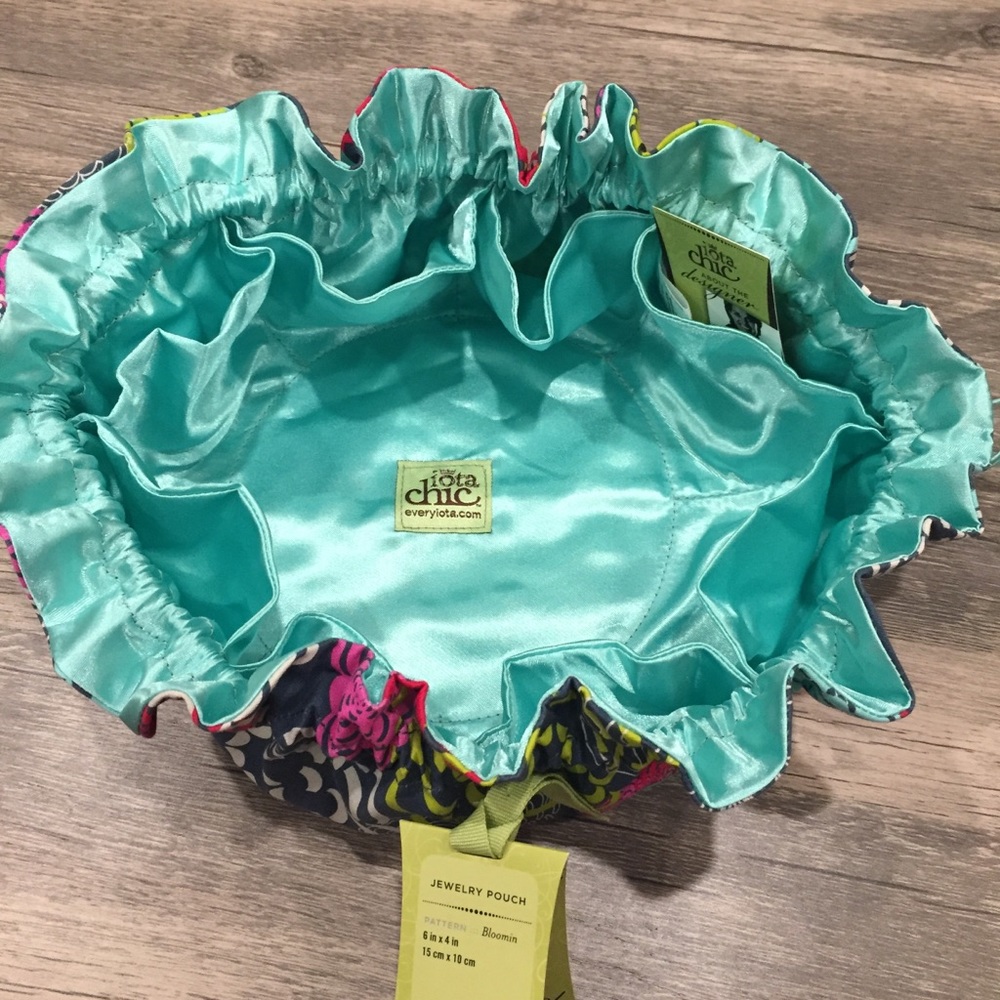 Iota Chic Satin Jewelry/Makeup Bag